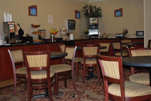 Americas Best Value Inn Lubbock East - image 28
