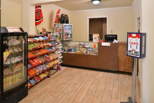 Americas Best Value Inn Lubbock East - image 50