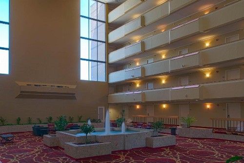 MCM Elegante Hotel & Suites Lubbock - image 2