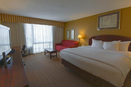 MCM Elegante Hotel & Suites Lubbock - image 21