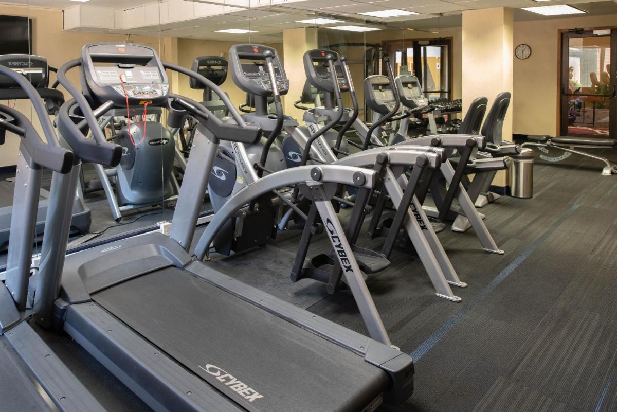 MCM Elegante Hotel & Suites Lubbock - image 4