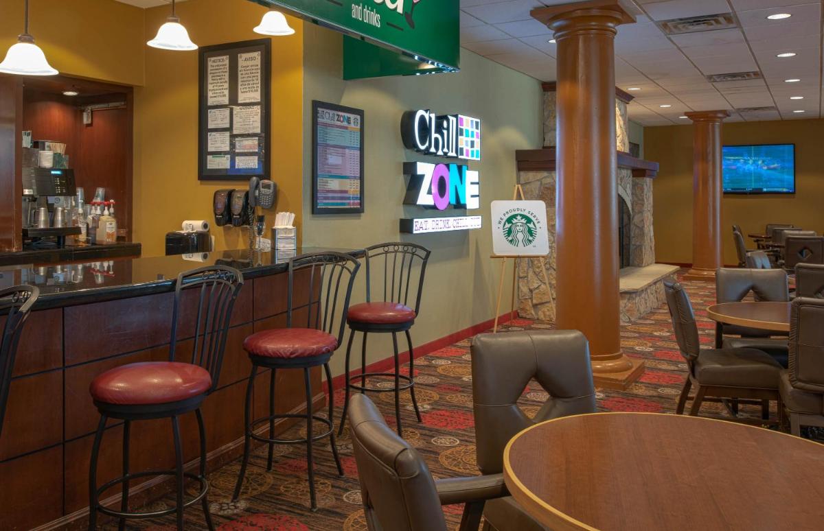 MCM Elegante Hotel & Suites Lubbock - image 6
