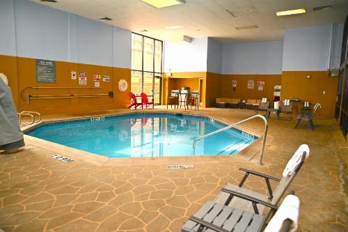 MCM Elegante Hotel & Suites Lubbock - image 7