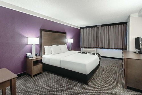 La Quinta by Wyndham Lubbock West Medical Center - image 11
