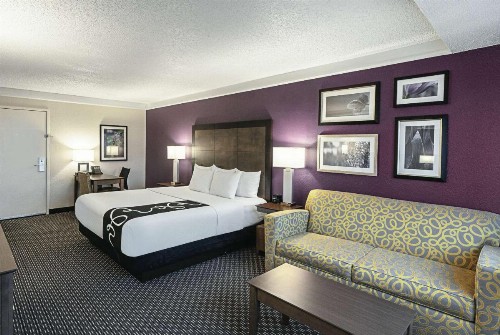 La Quinta by Wyndham Lubbock West Medical Center - image 20