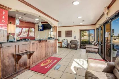 Econo Lodge Lubbock I-27 - image 7