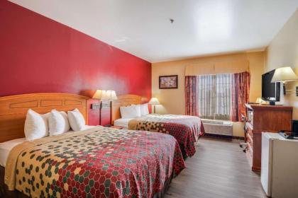 Econo Lodge Lubbock I-27 - image 8