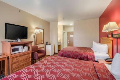 Econo Lodge Lubbock I-27 - image 10