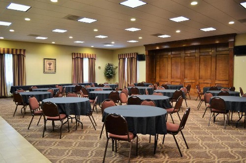 Ashmore Inn and Suites Lubbock - image 30