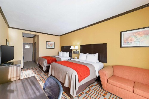 Quality Inn & Suites Lubbock - image 12