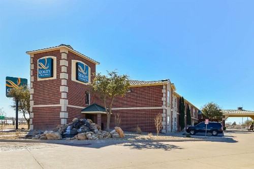 Quality Inn & Suites Lubbock - image 2