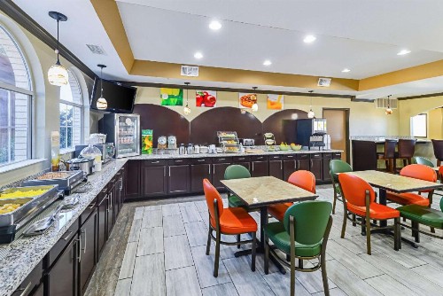 Quality Inn & Suites Lubbock - image 35