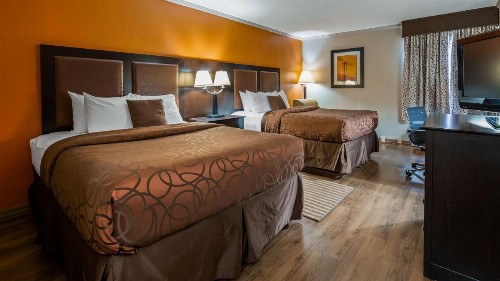 Best Western Plus Lubbock Windsor Inn - image 13