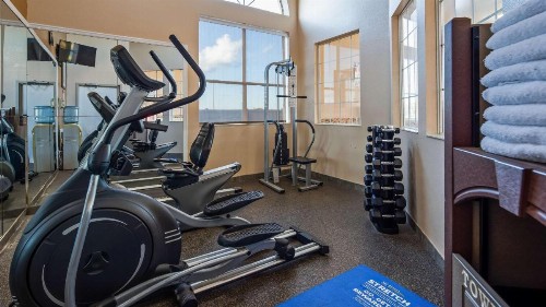 Best Western Plus Lubbock Windsor Inn - image 3