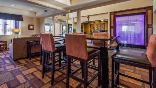 Best Western Plus Lubbock Windsor Inn - image 4
