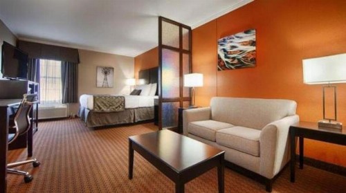 Best Western Plus Lubbock Windsor Inn - image 6