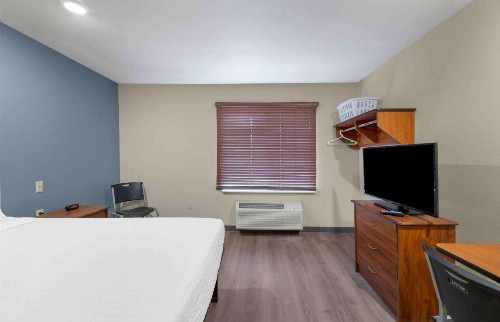 WoodSpring Suites Lubbock West - image 14