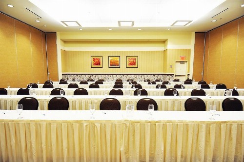 Overton Hotel and Conference Center - image 39