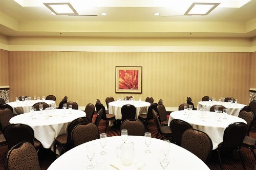 Overton Hotel and Conference Center - image 44