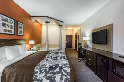 Sleep Inn & Suites - image 13