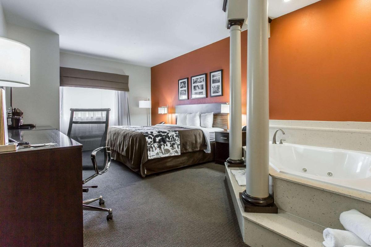 Sleep Inn & Suites - image 4