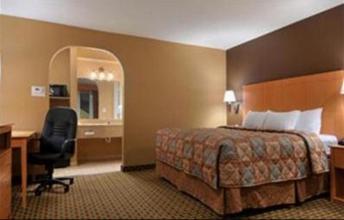 Days Inn by Wyndham Lubbock South - image 16