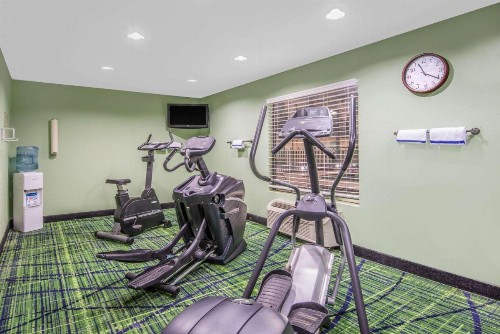 Days Inn by Wyndham Lubbock South - image 5