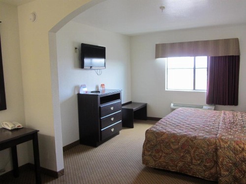 Howard Johnson by Wyndham Lubbock TX - image 25