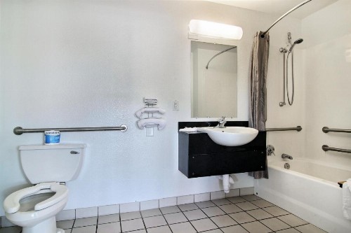 Motel 6-Lubbock TX - image 15