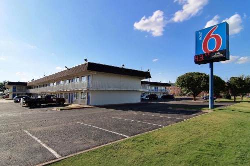 Motel 6-Lubbock TX - image 41