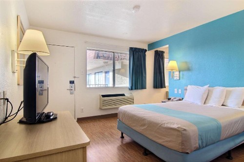 Motel 6-Lubbock TX - image 9