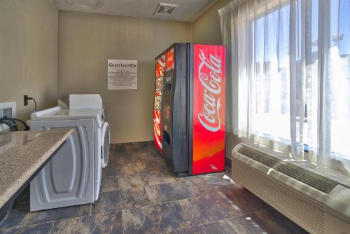Holiday Inn Express and Suites Lubbock South an IHG Hotel - image 14