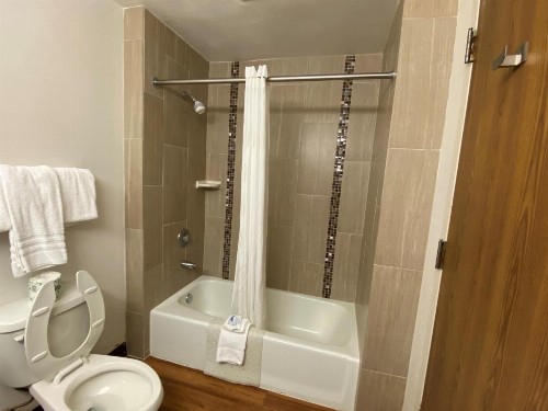 Guest House Inn - image 11