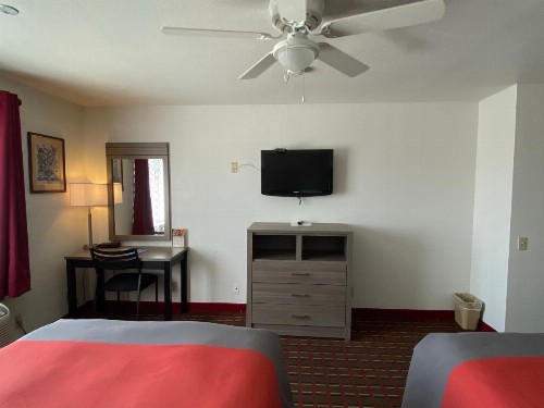 Guest House Inn - image 14