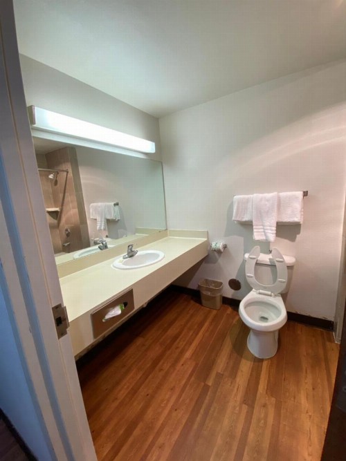 Guest House Inn - image 15