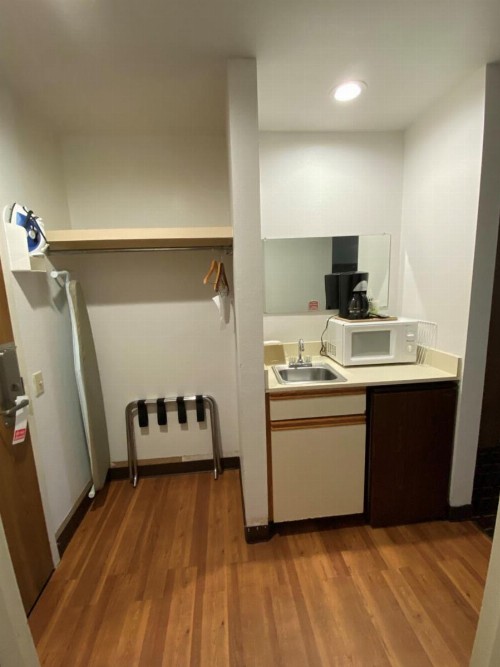 Guest House Inn - image 17