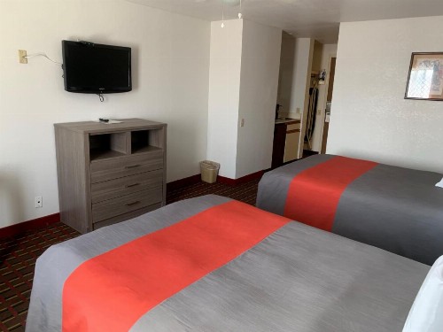 Guest House Inn - image 4