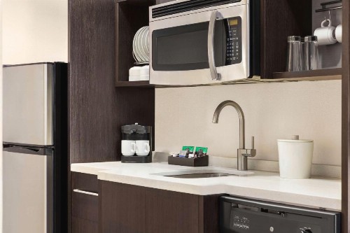 Home2 Suites by Hilton Lubbock - image 43