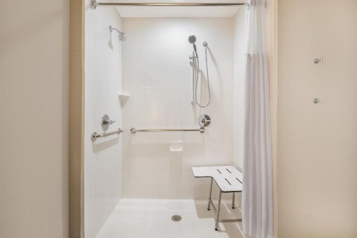 Wingate by Wyndham Lubbock - image 21