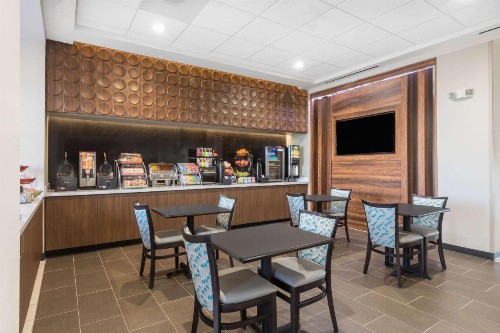 Wingate by Wyndham Lubbock - image 47