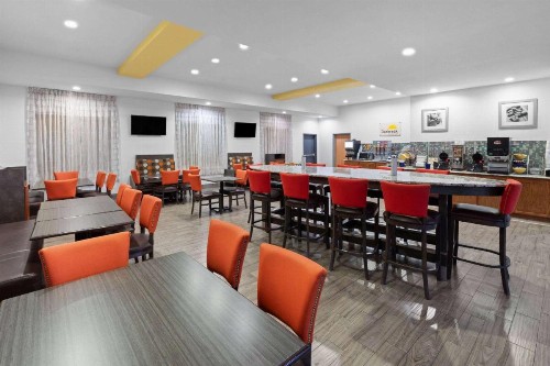 Days Inn & Suites by Wyndham Lubbock Medical Center - image 16