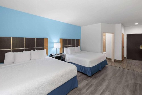Days Inn & Suites by Wyndham Lubbock Medical Center - image 24