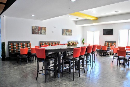 Days Inn & Suites by Wyndham Lubbock Medical Center - image 45