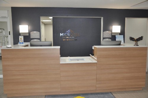 Microtel Inn and Suites by Wyndham Lubbock - image 45