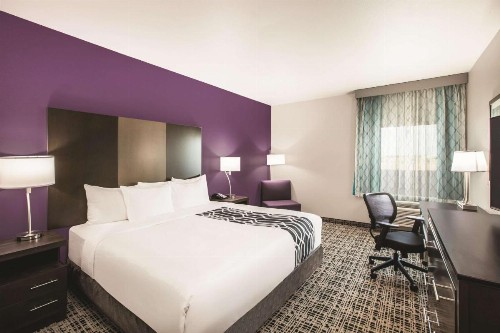 La Quinta by Wyndham Lubbock South - image 25