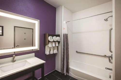 La Quinta by Wyndham Lubbock South - image 29
