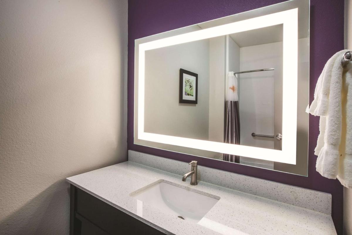 La Quinta by Wyndham Lubbock South - image 3