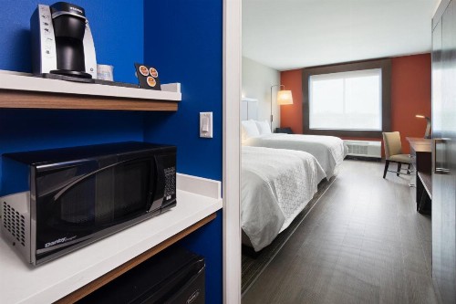 Holiday Inn Express & Suites Lubbock Central - Univ Area an IHG Hotel - image 21