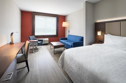 Holiday Inn Express & Suites Lubbock Central - Univ Area an IHG Hotel - image 27