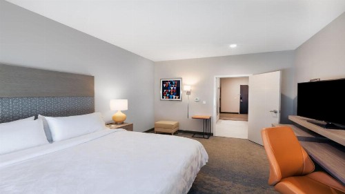 Holiday Inn Lubbock South an IHG Hotel - image 29